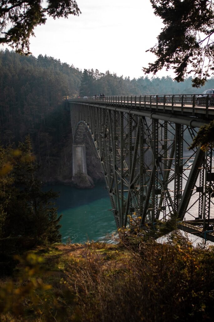 jenny-caywood-3E3cnbmUtQ8-unsplash-deception pass bridge